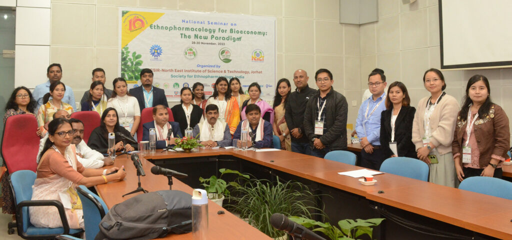Figure 1. The evaluators and participants during the Young Ethnopharmacologist Competition of the 10th Convention of SFE India